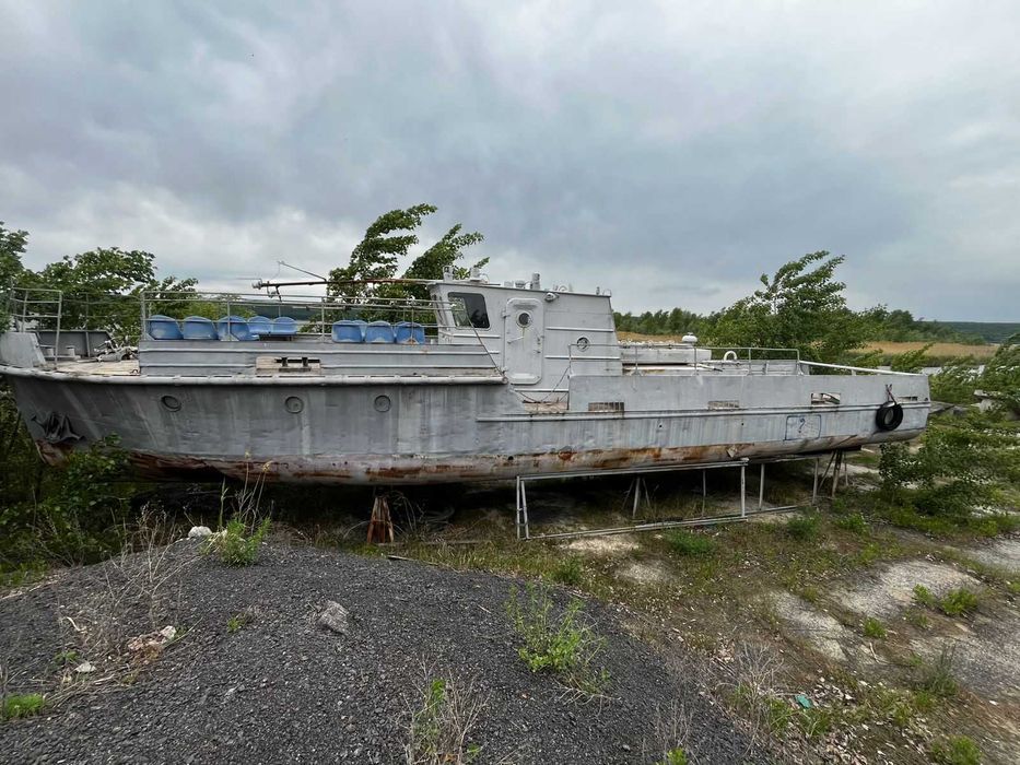 Продам теплохід Костроміч