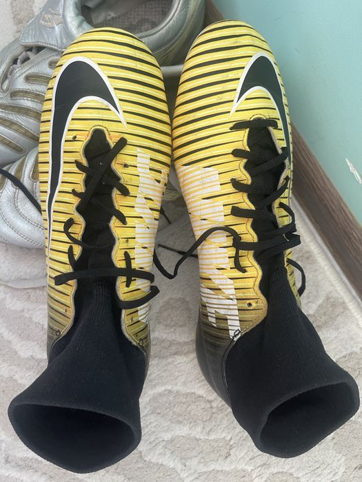 Бутси копи Adidas Nike сороконіжки