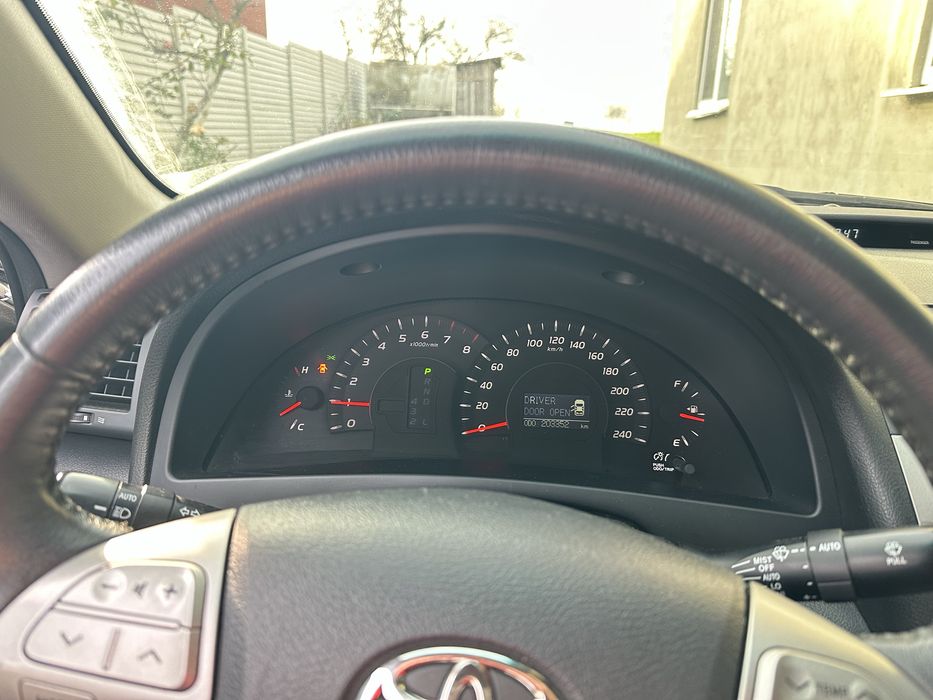Продам Toyota Camry 40 2.4 бендзин