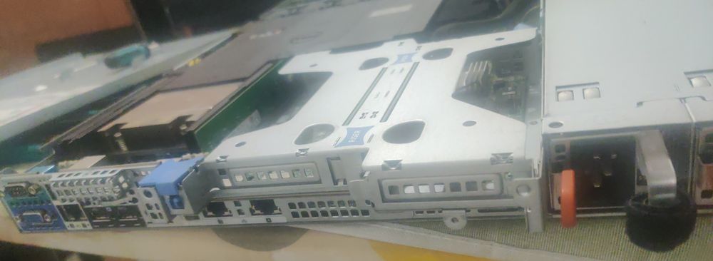 Dell r430 2x 2630L_V3 16gb ram 2x 128gb ssd idrac