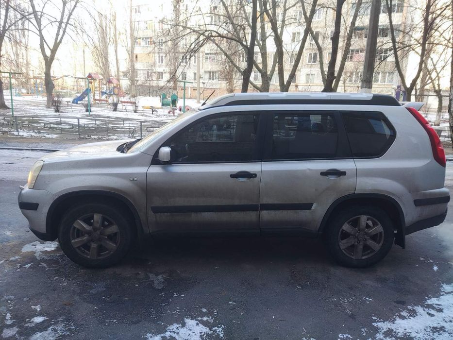 Nissan x-treil 2.0 дизель автомат