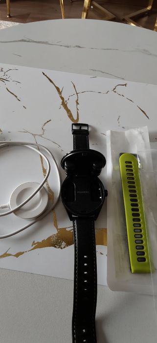 Sprzedam smartwatch huawei watch buds-604
