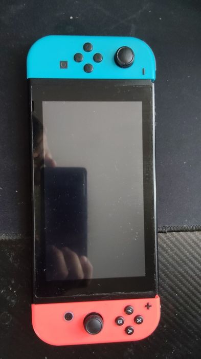 Konsola Nintendo Switch pełny komplet
