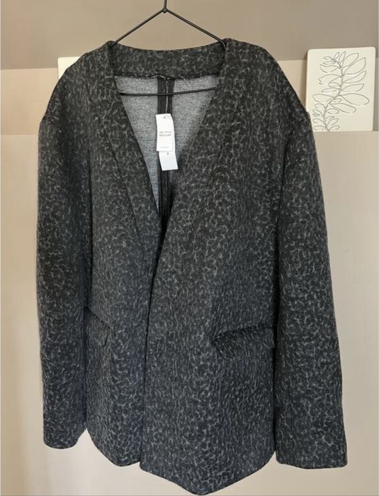 Піджак,пальто сірий 46 розмір