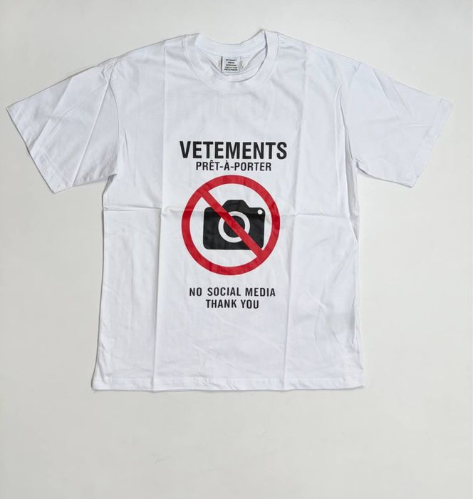 футболка Vetements Antisocial White T-shirt