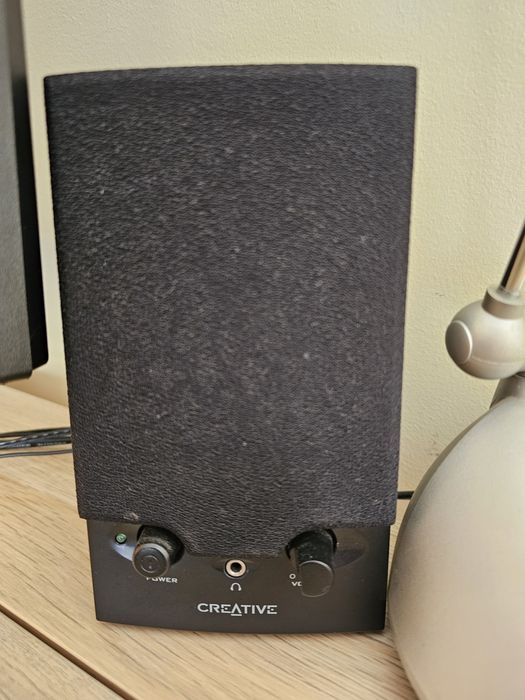 Vendo torre HP Compaq 8100 Elite SFF PC, 250GB hdd e 128 ssd. 8Gb Ram