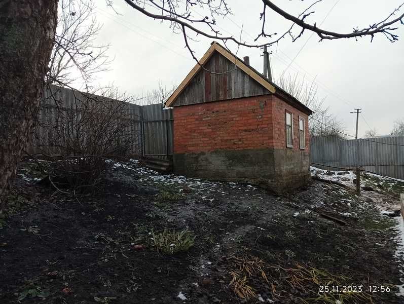 Продам дом в Мерефе.