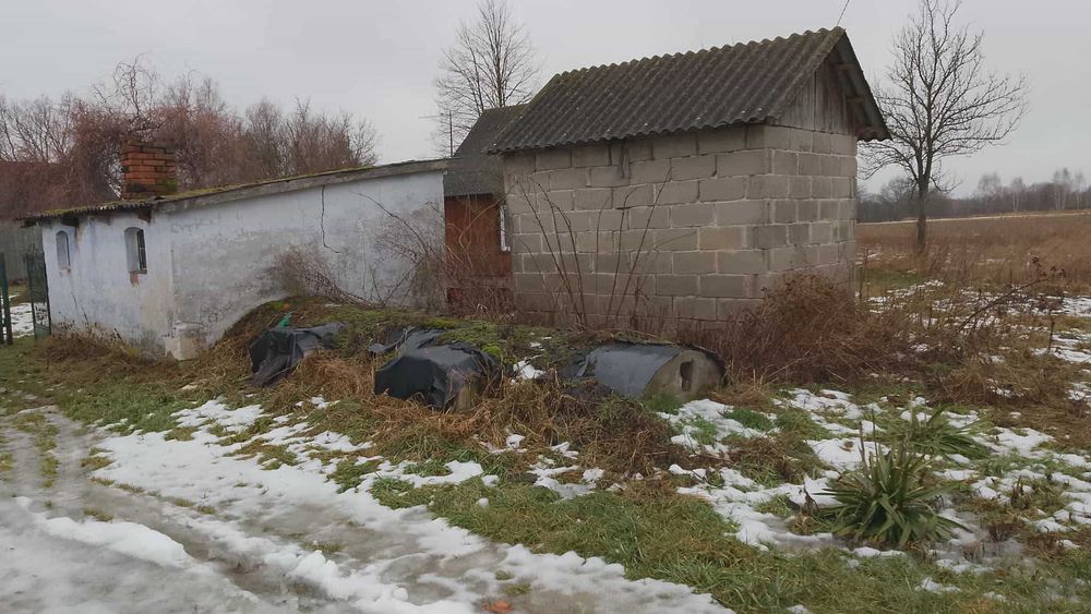 Siedlisko z zabudowaniami na 1,13 ha – cisza, lasy i jeziora w pobliżu