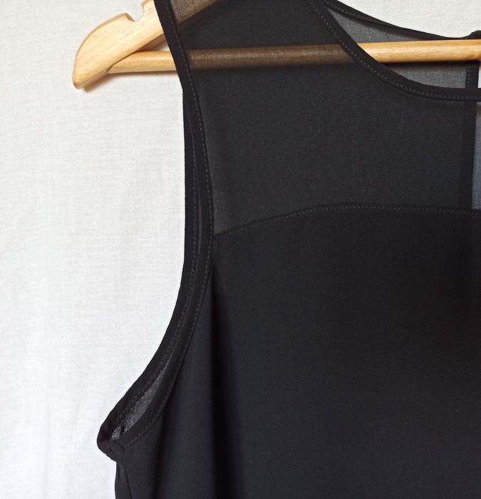 Blusa preta assimétrica M, H&M
