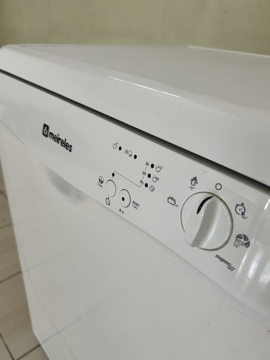 Máquina de lavar loiça Meireles