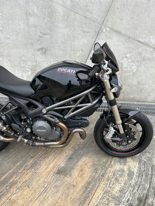 Ducati Monster 1100 EVO
