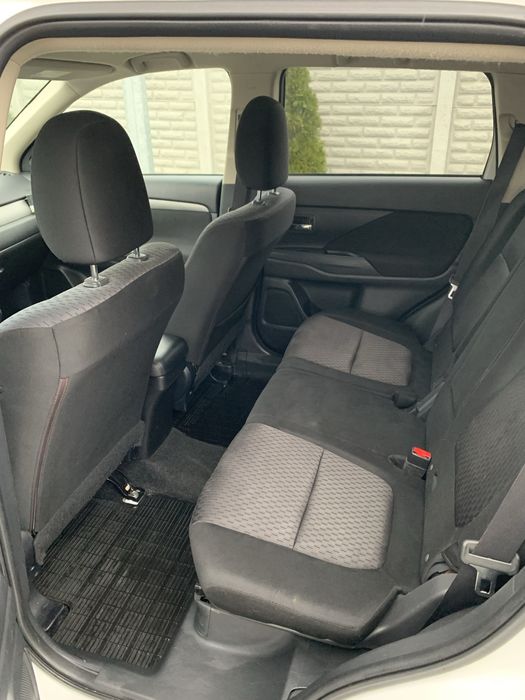 Продам Mitsubishi Outlander XL