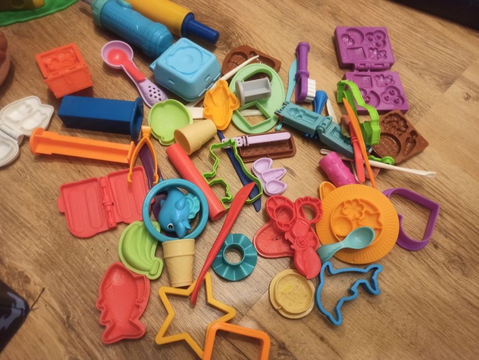 Play doh zestaw zabawek do ciastoliny dentysta lody i inne