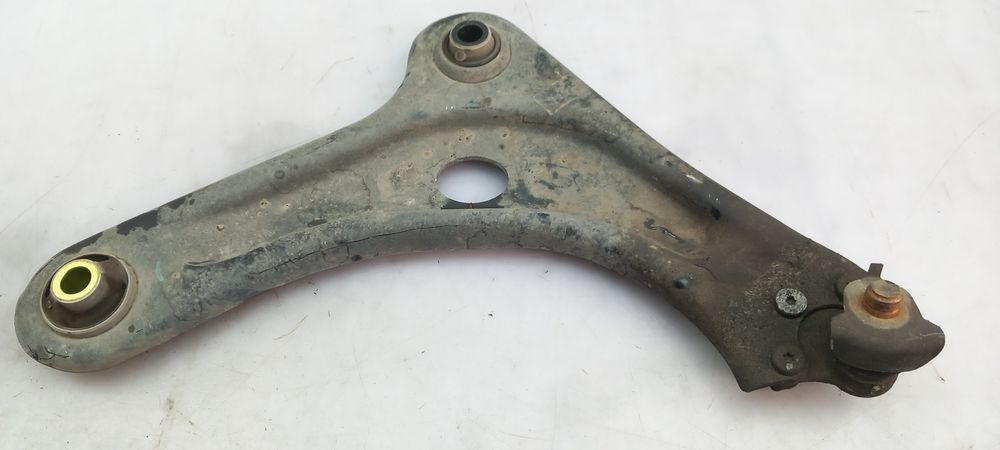 Braço de suspensão frente direito PEUGEOT 208