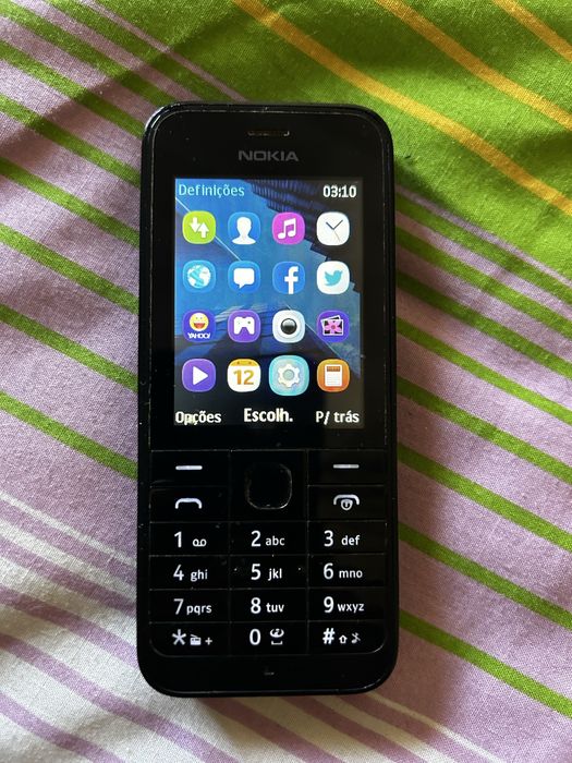 Telemóvel Nokia 220