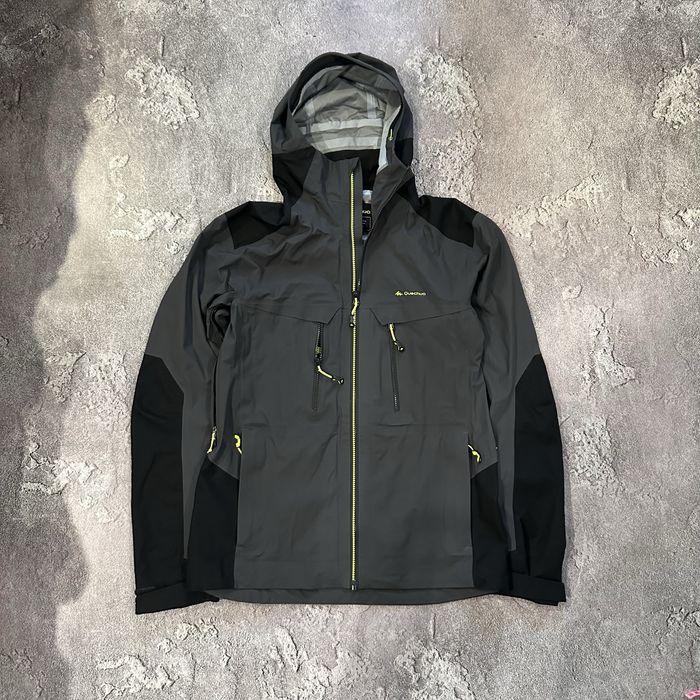 Мембранна водонепроникна куртка Quechua Waterproof розмір М