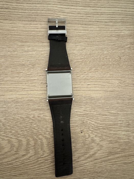 Продаю оригінальний швейцарський годинник Calvin Klein Jeans.