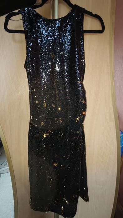 Блискуча чорна сукня Zara