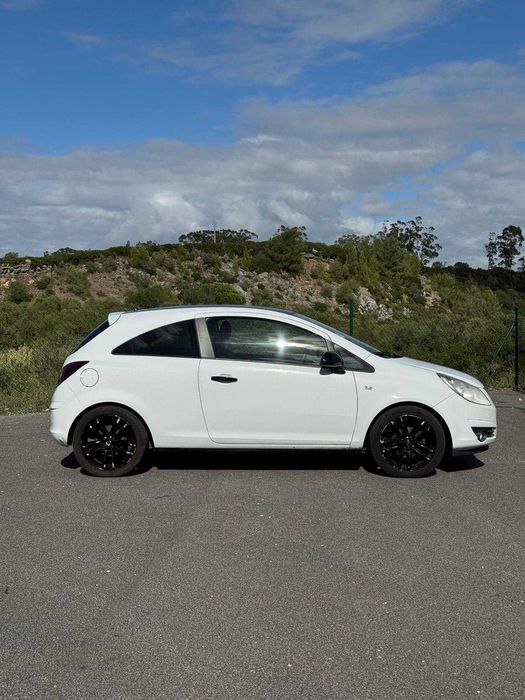 Opel Corsa D 1.2 Black Edition (2010) - Garantia e Financiamento — photo 5