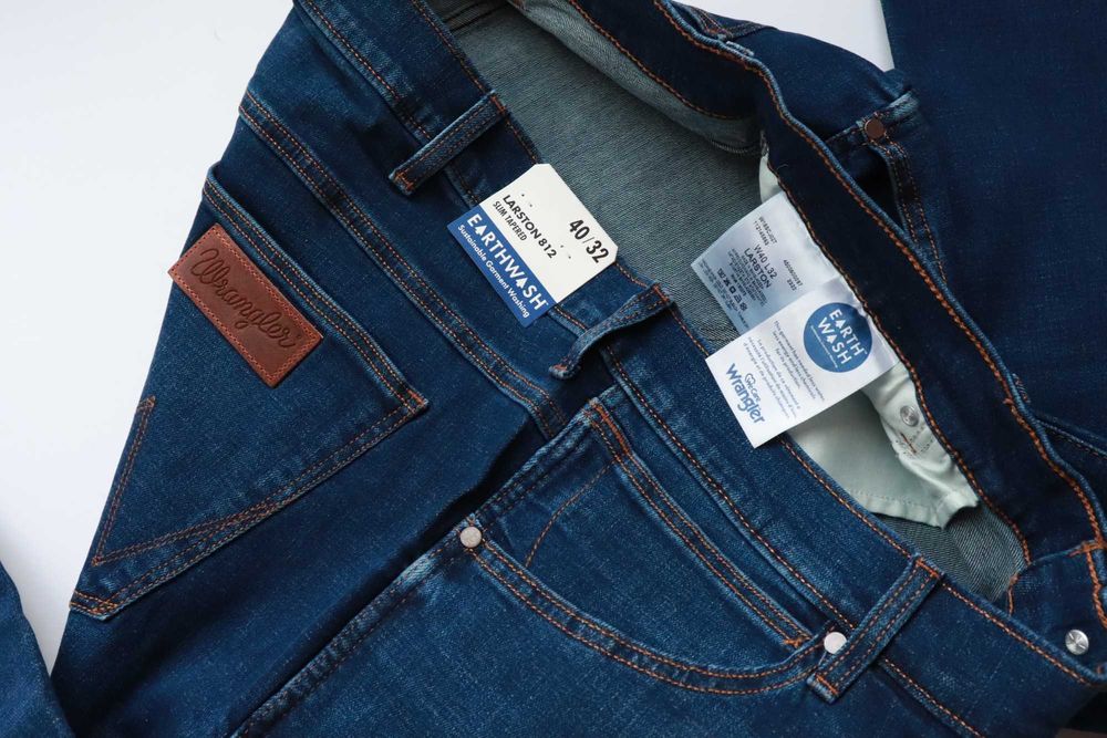 WRANGLER LARSTON 812 W40 L32 męskie spodnie jeansy slim tapered nowe