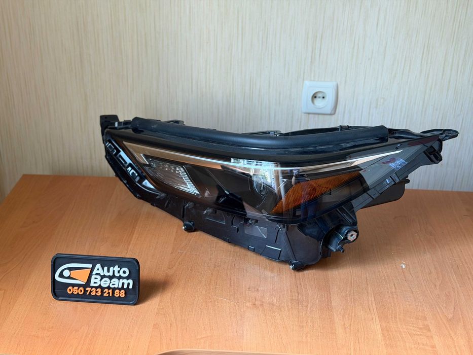 Фара Toyota Grand Highlander 2024-2026