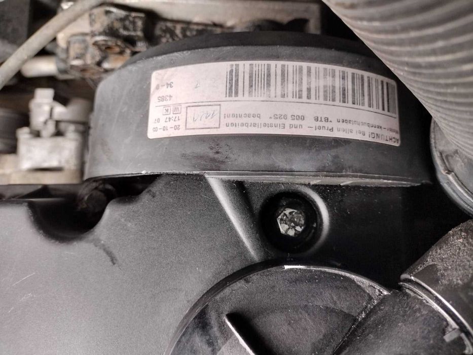 Sharan galaxy alhambra 1.9 TDI 150KM BTB alternator oryginalny bosch