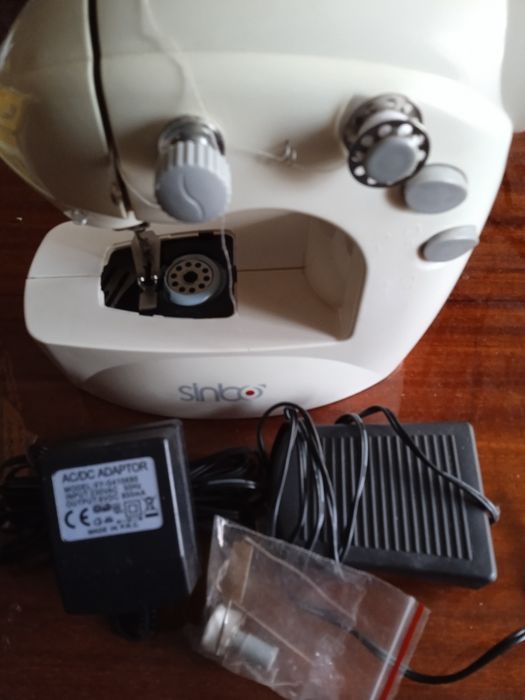 Швейная машинка sinbo  на запчасти. Б/у.