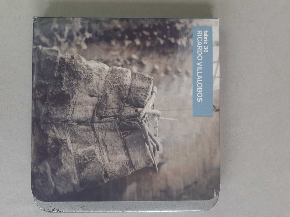 RICARDO VILLALOBOS - Fabric 36