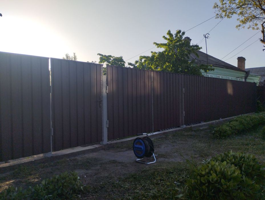 Установлюєм паркани, ворота,хвіртка під ключ