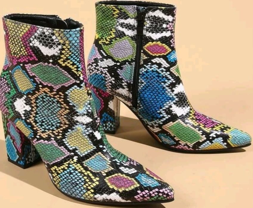 Botins print cobra multicolorido CN40/39