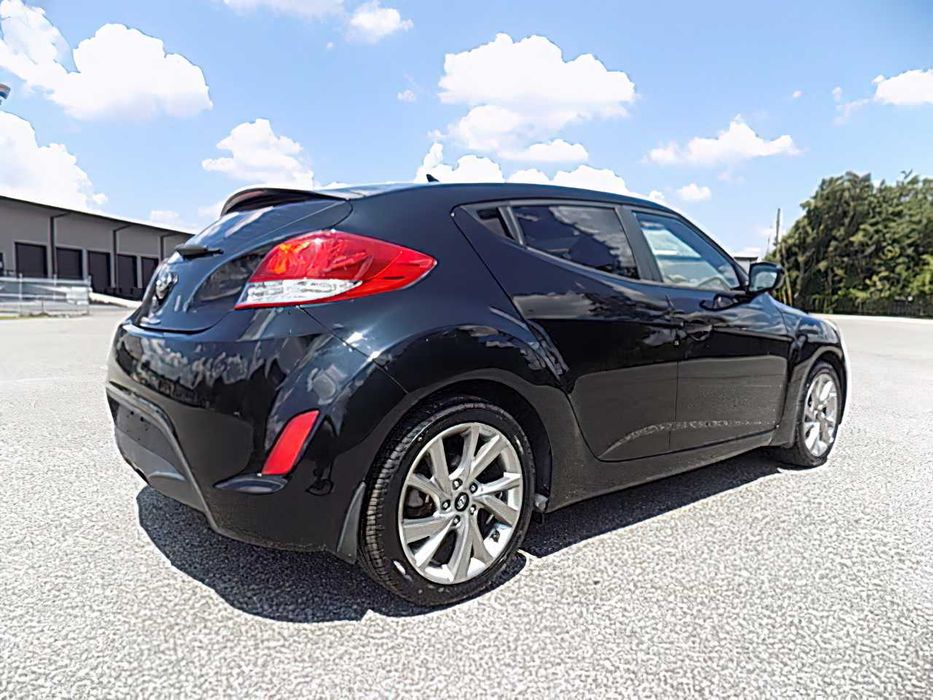 Hyundai Veloster Turbo      2015