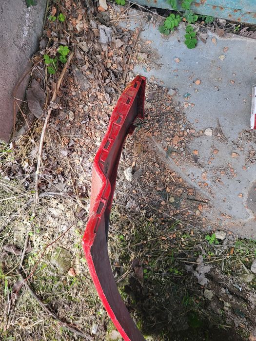 Рещітка радіатора "улибка "опель віваро 2010