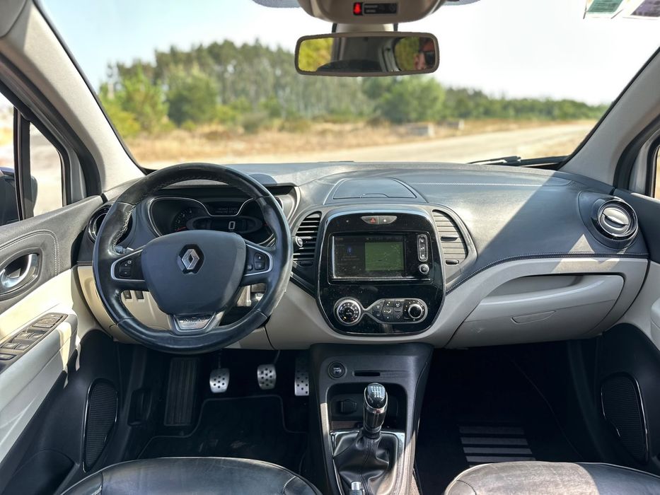 Renault captur Initale Paris