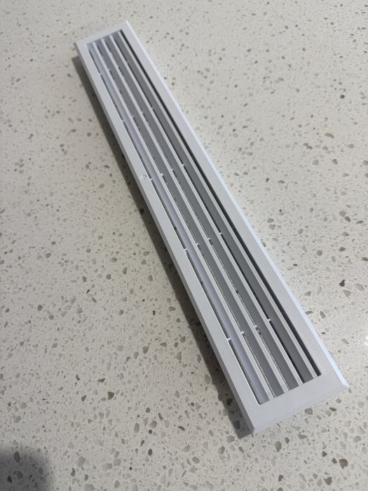 Вентиляційна решітка лінійна