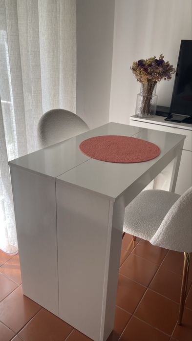 Mesa branca extensivel