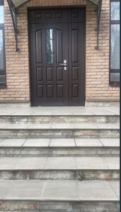 Двері вхідні броньовані