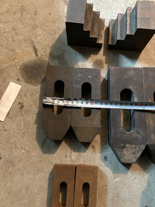 Łapa dociskowa prosta, schodkowa.