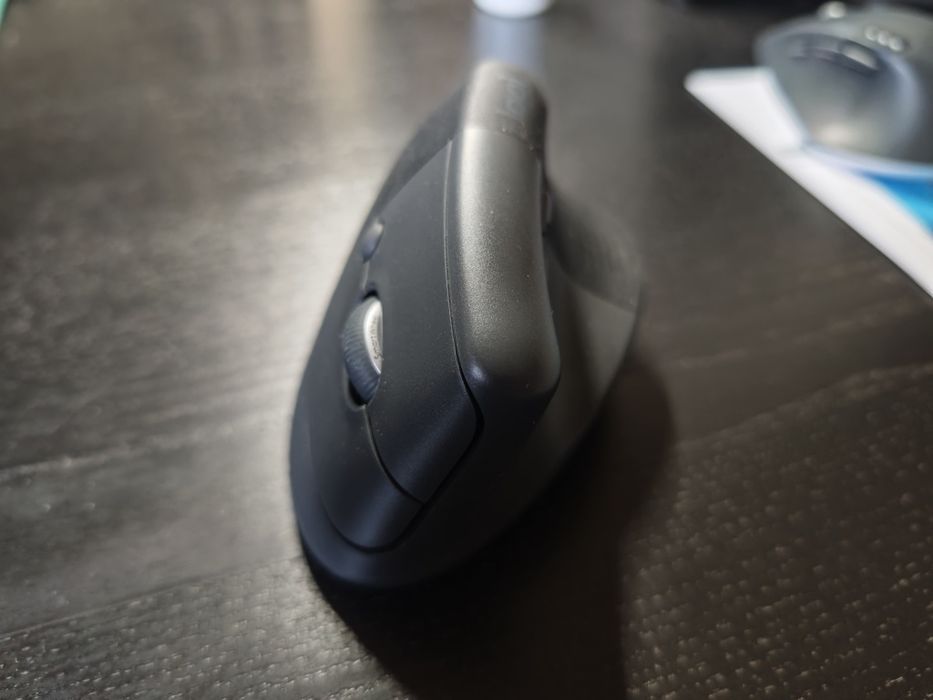 Rato Logitech Lift (Como novo)