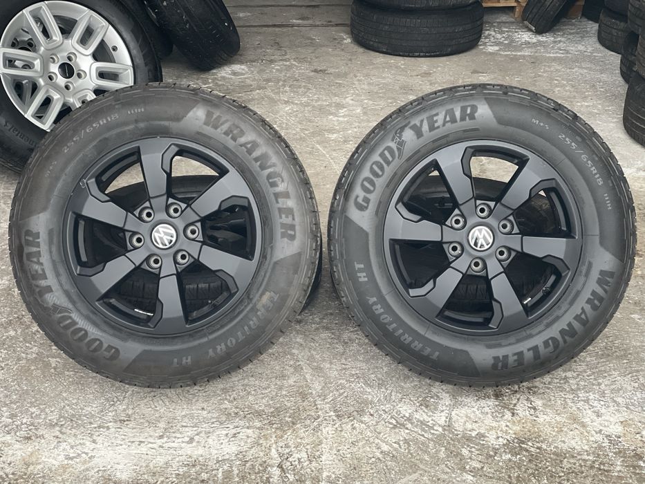 Диски VW Amarok r18 6.139.7 original шини 255/65 R18