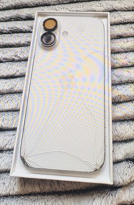 Iphone 16 biały 128 gb