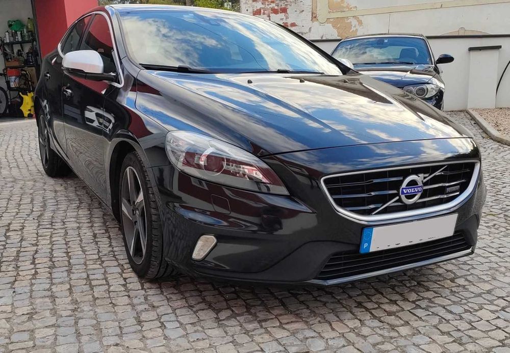Volvo V40 2.0d 190hp D4 R-design — photo 5