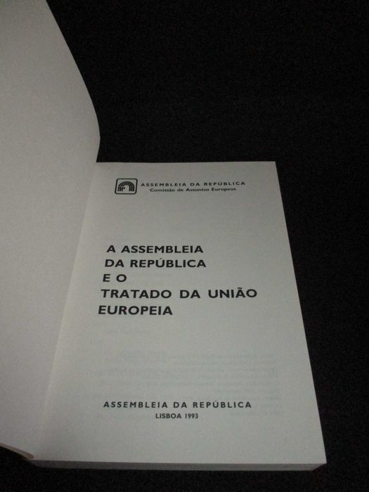 Livro A Assembleia da República e o Tratado da União Europeia