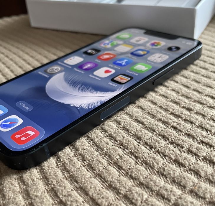 iPhone 13 128gb black neverlock