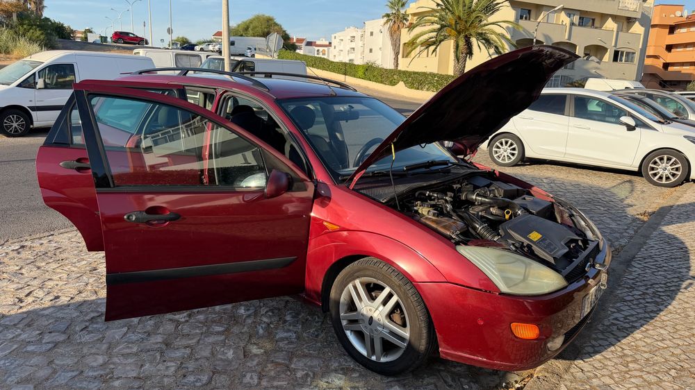 Ford Focus Station 1.8 TDDI DIESEL – 90 CV – 2000 foto 3