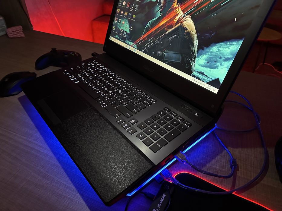 Игровой ноутбук Asus Rog + игровые девайсы!
