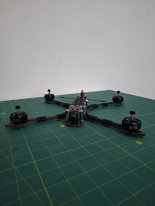 Готова FPV збірка 7 дюймів з АКБ та комплектом
