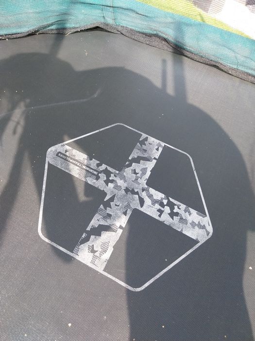 Sprzedam trampolina ogrodowa Domyos hexagonal 240 decathlon