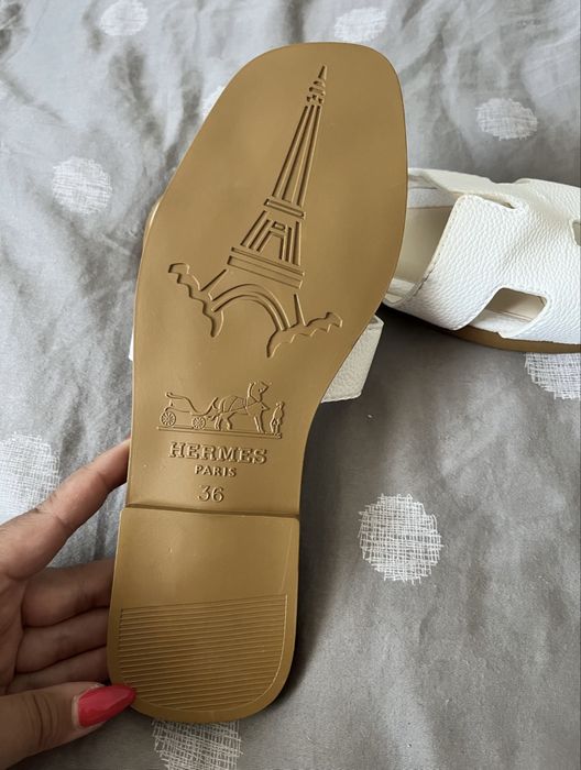 Białe klapki 36 damskie Hermes