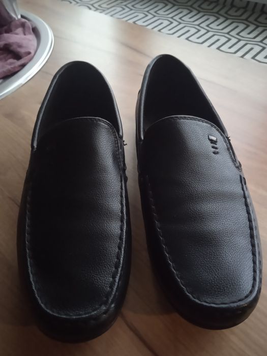 Шкіряні підліткові туфлі без дефектів ідеальний стан 38 р