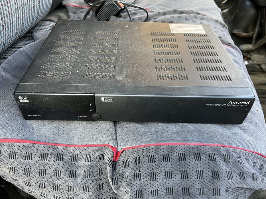 Dekoder satelitarny Amstrad